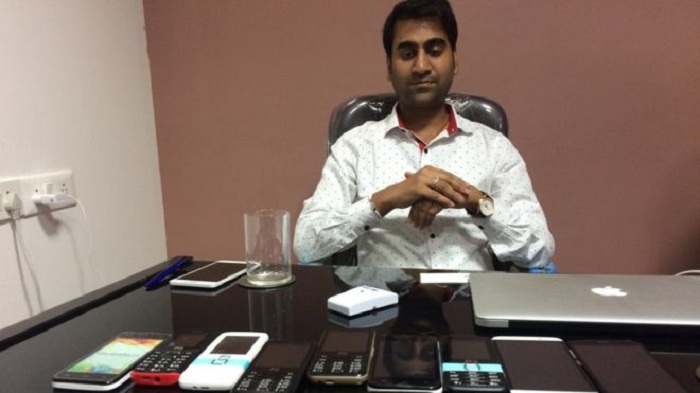 India police arrest `world`s cheapest smartphone` firm boss